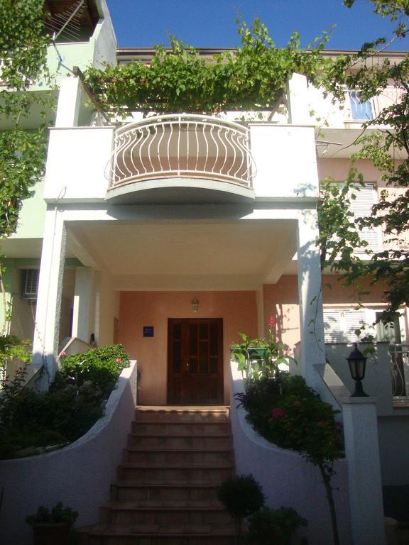 Apartment Andrea Baška Voda Eksteriør billede